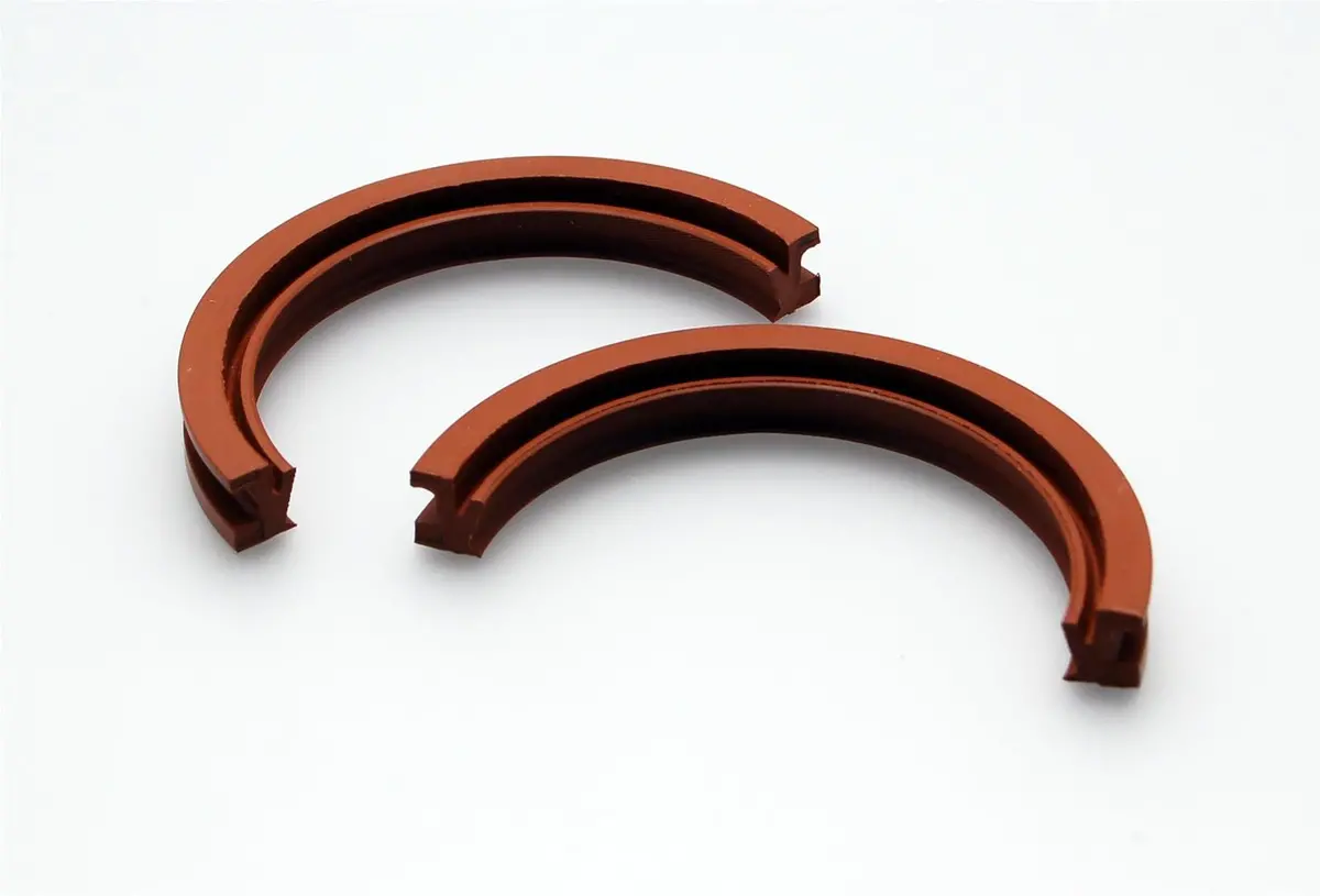 Cometic Rear Main Seal – C5172 1
